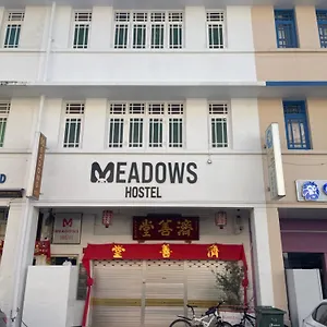 Meadows Capsule hotel Singapore